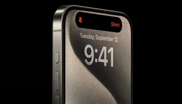 iPhone 15 Pro Max Retina Display